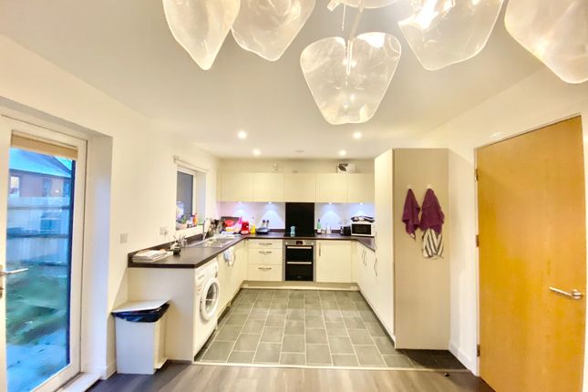 66, Rickman Drive, Birmingham photo 3