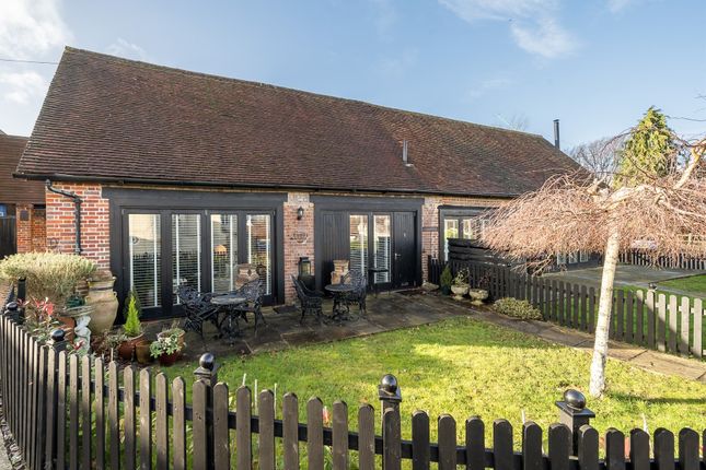 Thumbnail Barn conversion for sale in Kingshill Way, Berkhamsted
