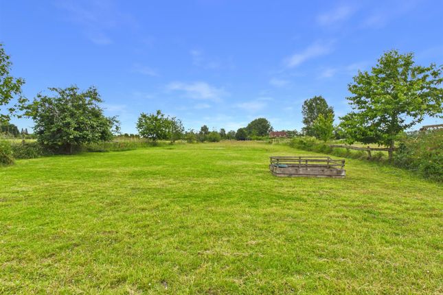 Abaco House, 65, Dovecote Road, Upwell photo 2