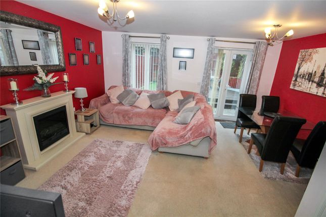 18, Charmind Walk, Swindon photo 2