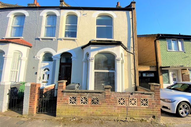 Thumbnail Semi-detached house to rent in Eve Road, London