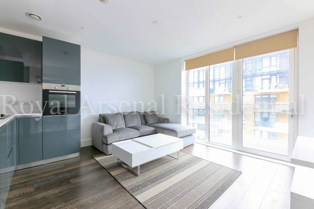 Flat to rent in Compton House, Victory Parade, Royal Arsenal