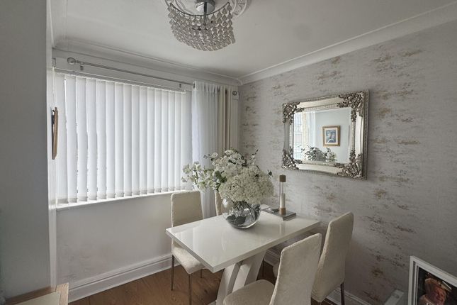15, Burnard Close, Liverpool photo 5