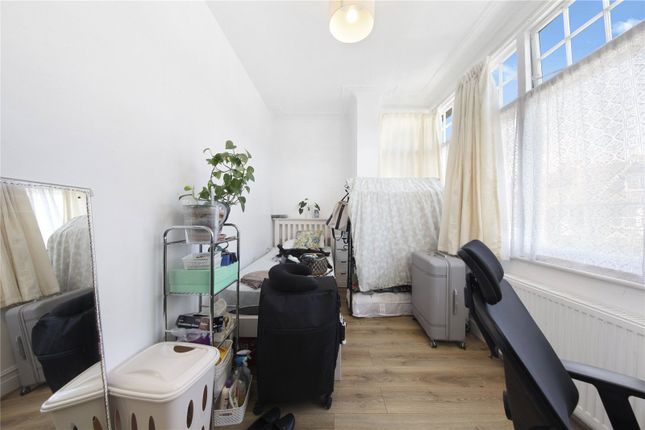 14, Norbury Crescent, London photo 4