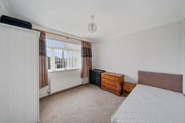 4 Chimes Road, Wigan photo 4