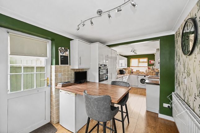 11, Hawthorn Way, Rugby photo 4