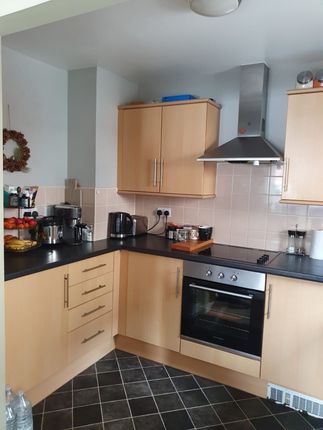 14 Towpath, The Moorings, Swindon photo 4