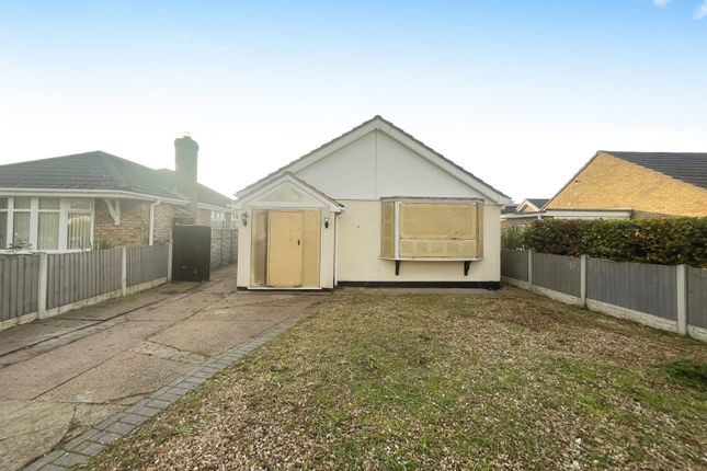 Thumbnail Bungalow for sale in Whitehall Road, Cleethorpes, Lincolnshire