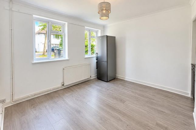 48, FARNDALE AVENUE, LONDON photo 2