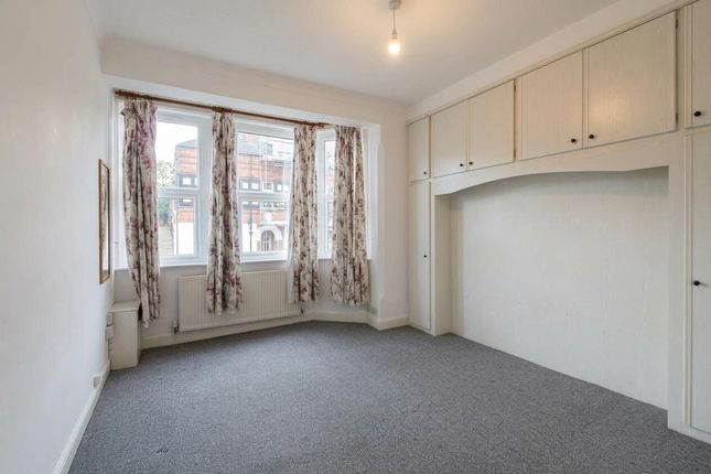 19, Knighton Fields Road East, Leicester photo 4