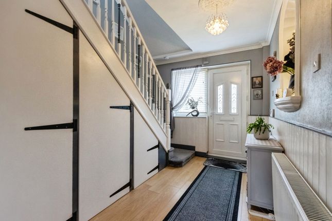 11, Orchard Drive, West Yorkshire photo 2