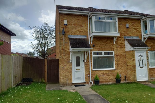 Thumbnail Semi-detached house to rent in Coltsfoot Green, Luton