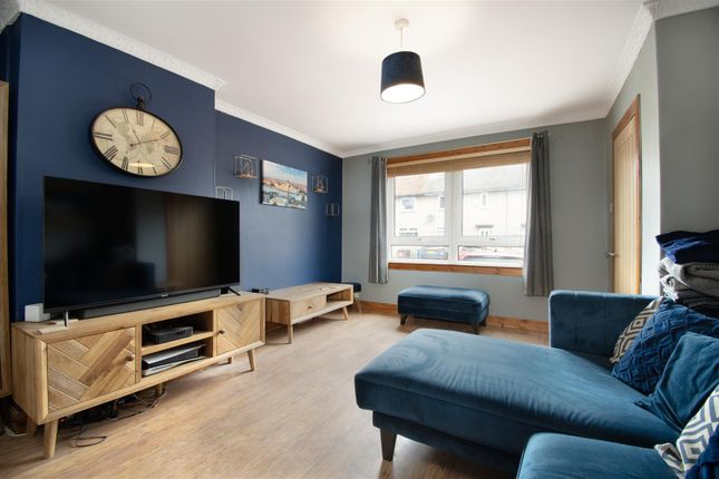 33, Balbeggie Terrace, Dundee photo 3