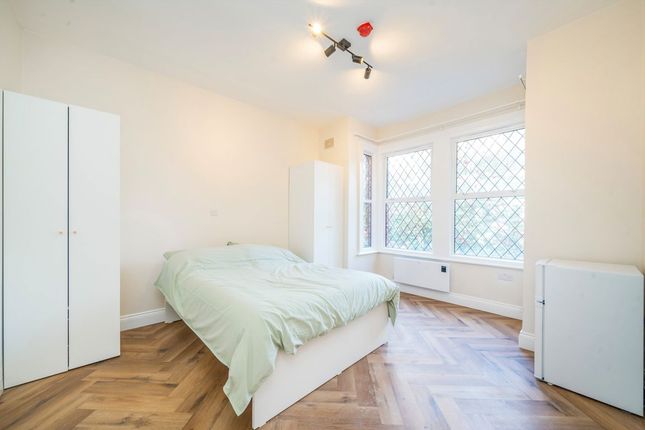 Ramsay Road, London photo 5