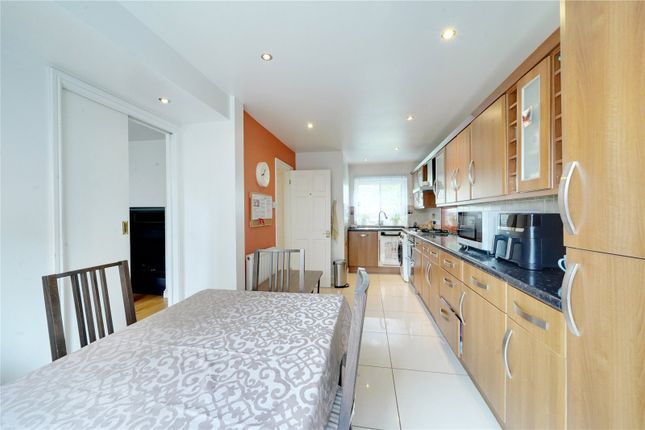 Maisonette for sale in Hadrians Ride, Enfield
