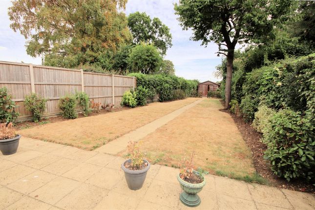 47, Manor Road, Toddington photo 2