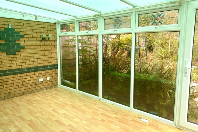 31, Links Avenue, Ellesmere Port photo 3