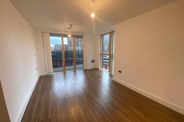 6 Lindsay Court, Jerrard Street, London photo 3