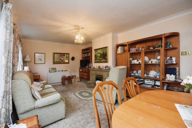 23, Mansfields, CHELMSFORD photo 4