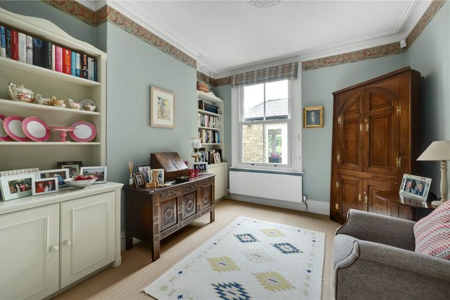 23, Manor Road, Surrey photo 4