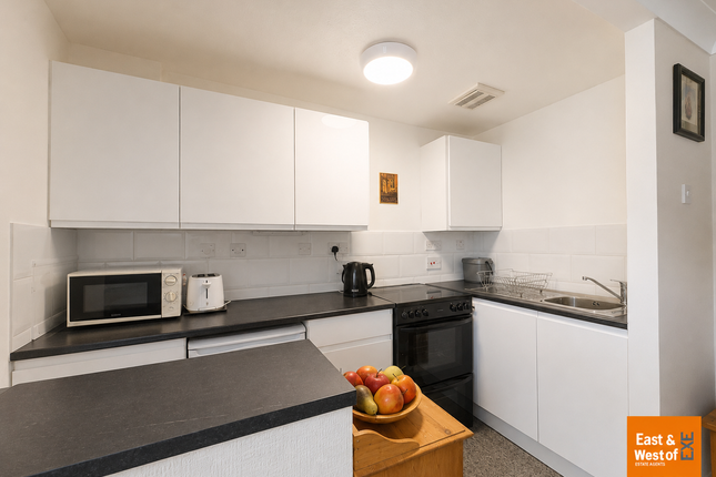 Flat 15, Grove House, Fore Street, Exeter photo 4