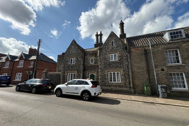 Gothic House, Flat 1 & 2, Thetford photo 2