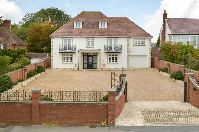 Property for sale in Portsdown Hill Road, Portsmouth