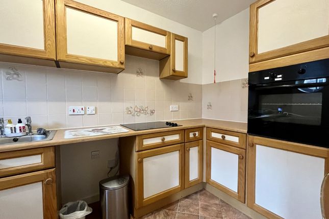 Flat for sale in Woodborough Road, Winscombe, North Somerset.