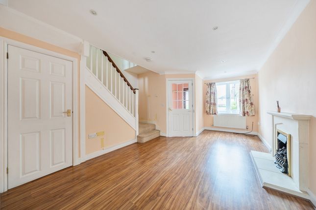6, Bell Close, Pulborough photo 2