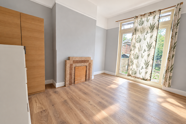 37, chasefield rd, LONDON photo 5