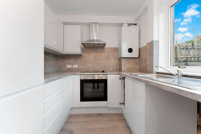 7 Braeside Road South, Gorebridge photo 4