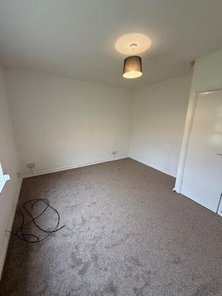 55, Wayside, Potters Bar photo 4