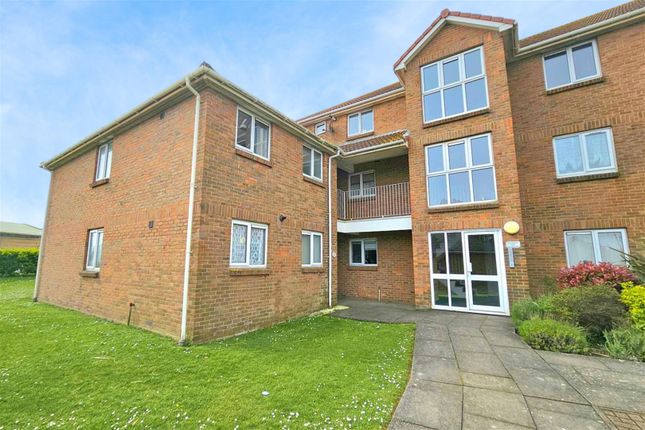 Thumbnail Flat for sale in Collingwood Close, Eastbourne