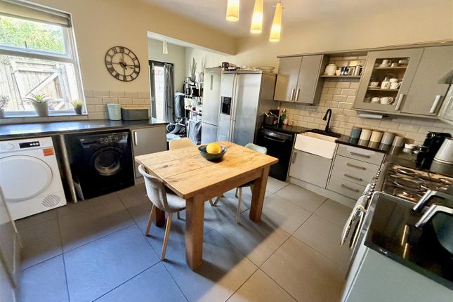 5, Knutsford View, Altrincham photo 3
