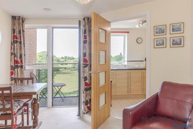 43 Glenhills Court, Little Glen Road, Leicester photo 4