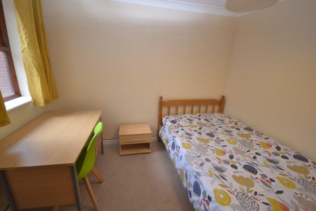 Terraced house to rent in Jesmond Road, Exeter