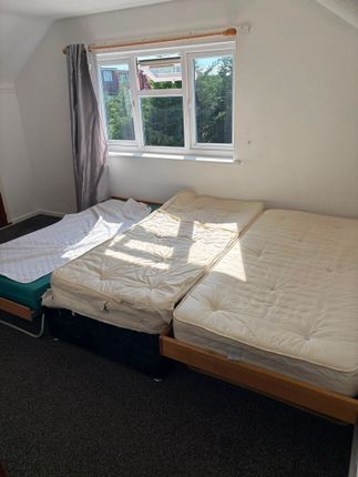 67, Warden Hill Road, Luton photo 4