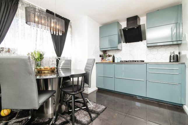 End terrace house for sale in Sams Lane, West Bromwich
