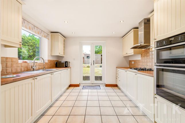 39, Walpole Road, Halesworth photo 3