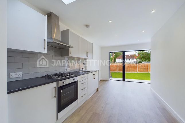 Thumbnail Flat to rent in Ennismore Avenue, Greenford
