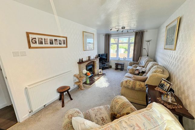 23, Derwent Close, Mansfield photo 2