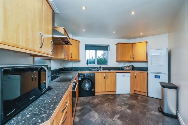 2, Pavior Road, NOTTINGHAM photo 2