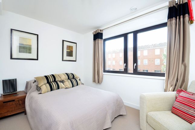 Daubeney Road, Clapton photo 4