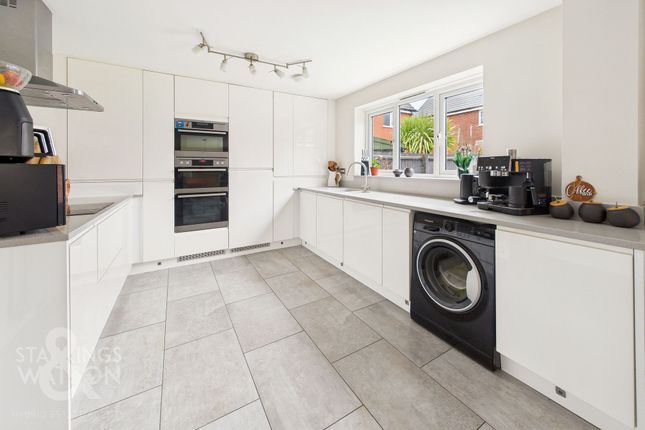 11 Reeds Way, Norwich photo 3