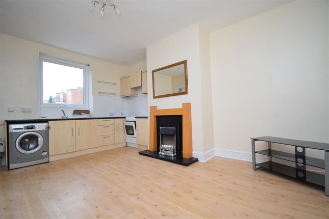 Terraced house to rent in Ryecroft Street, Ossett