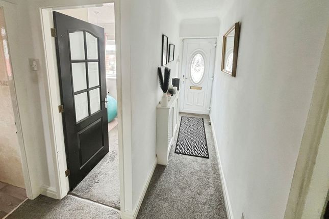 96, Smethurst Lane, Bolton photo 4
