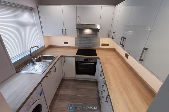 Wheatstone Close, Northway, Tewkesbury photo 3