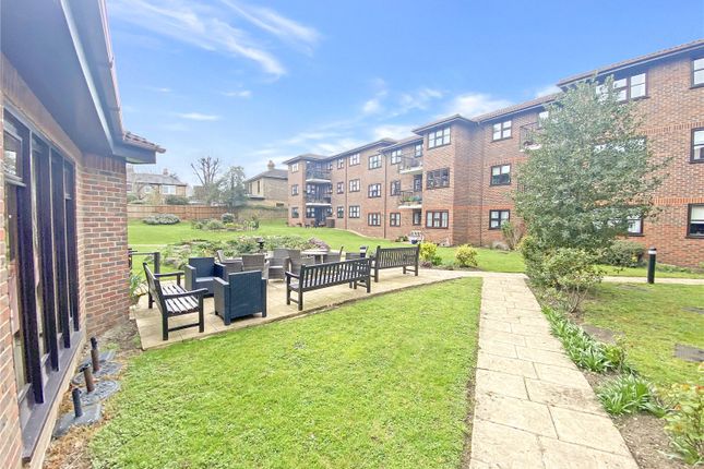 Flat for sale in Hatherley Crescent, Sidcup