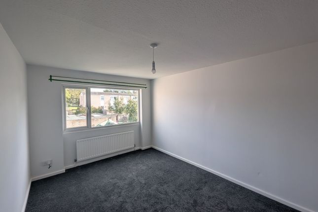 73 Waltondale, Telford photo 4