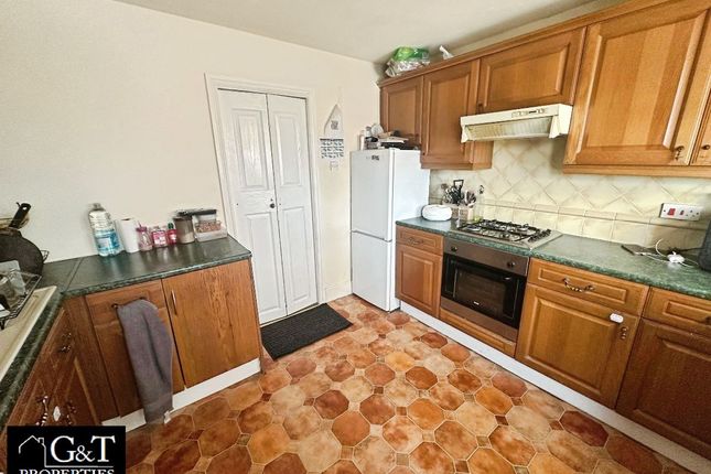 133 Commonside, Brierley Hill photo 4